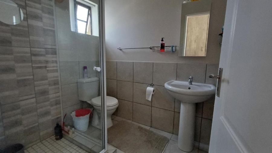 2 Bedroom Property for Sale in Vakansieplaas Western Cape